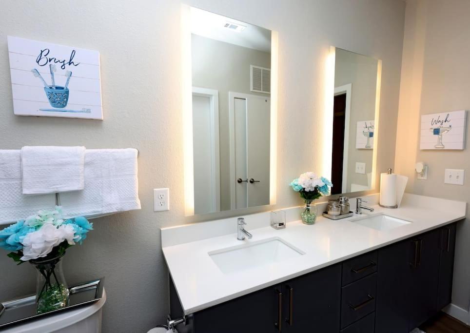 Comfortable Getaway Downtown Htx Houston Exterior photo